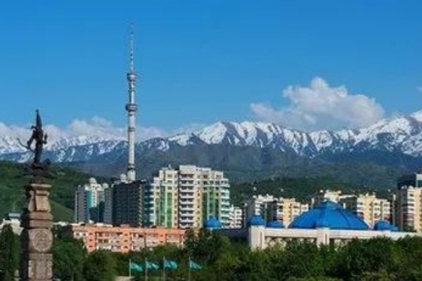 哈萨克斯坦试管助孕：为何成为众多家庭的生育首选？